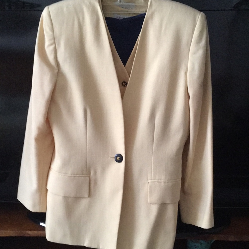 Suit